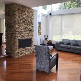 Pared para interior y sala piedra piña oro narciso